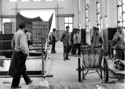 1976:  Shanghai factory workshop