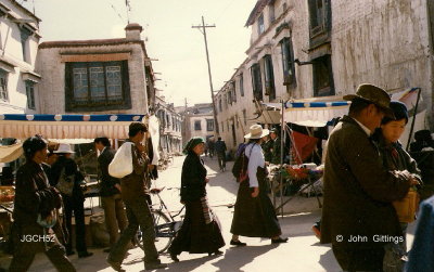 1989: Lhasa under martial law